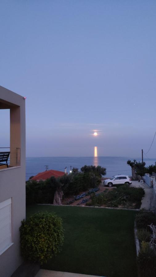 Villa With Aegean Views Akhladherí Exterior foto
